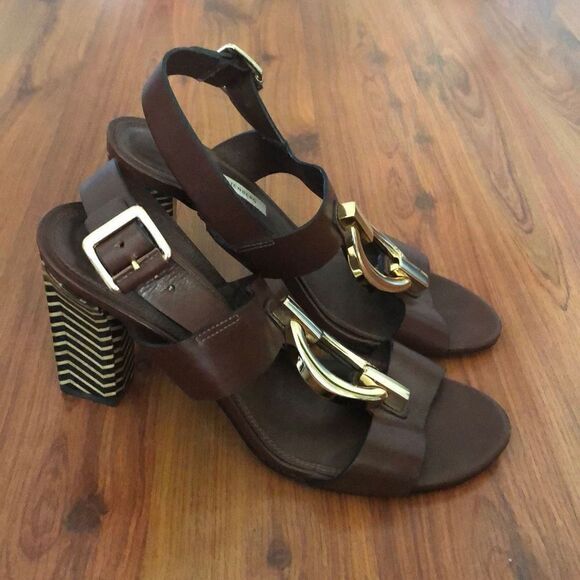 Diane von Furstenberg Leather chunky heel sandals with gold hardware 8 - Picture 5 of 5